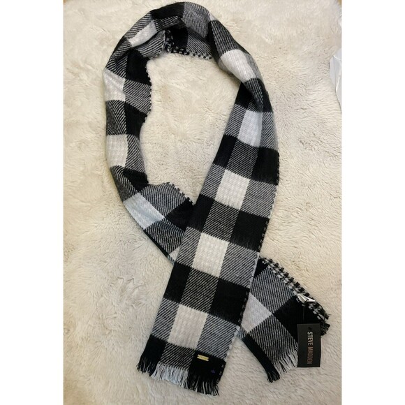 NWT Steve Madden Cozy Knit Boho Plaid Scarf Black and White - Picture 12 of 13